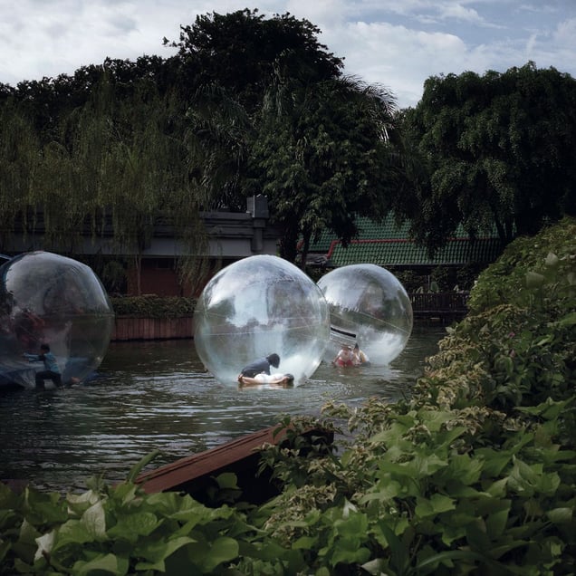 Dunia Fantasia, Indonesia