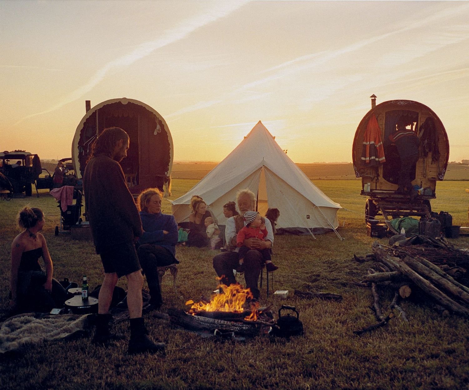 アート・デザイン・音楽 THE NEW GYPSIES  IAIN McKELL The New Gypsies - Photographs and text by Iain McKell