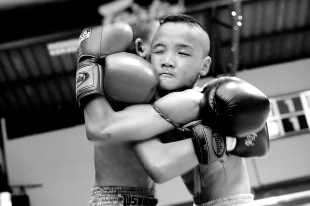 Two boys during a boxing match. © Sandra Hoyn