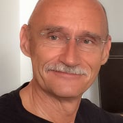 Michael Henriques