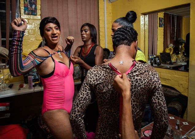 Chedino & Alicia Backstage