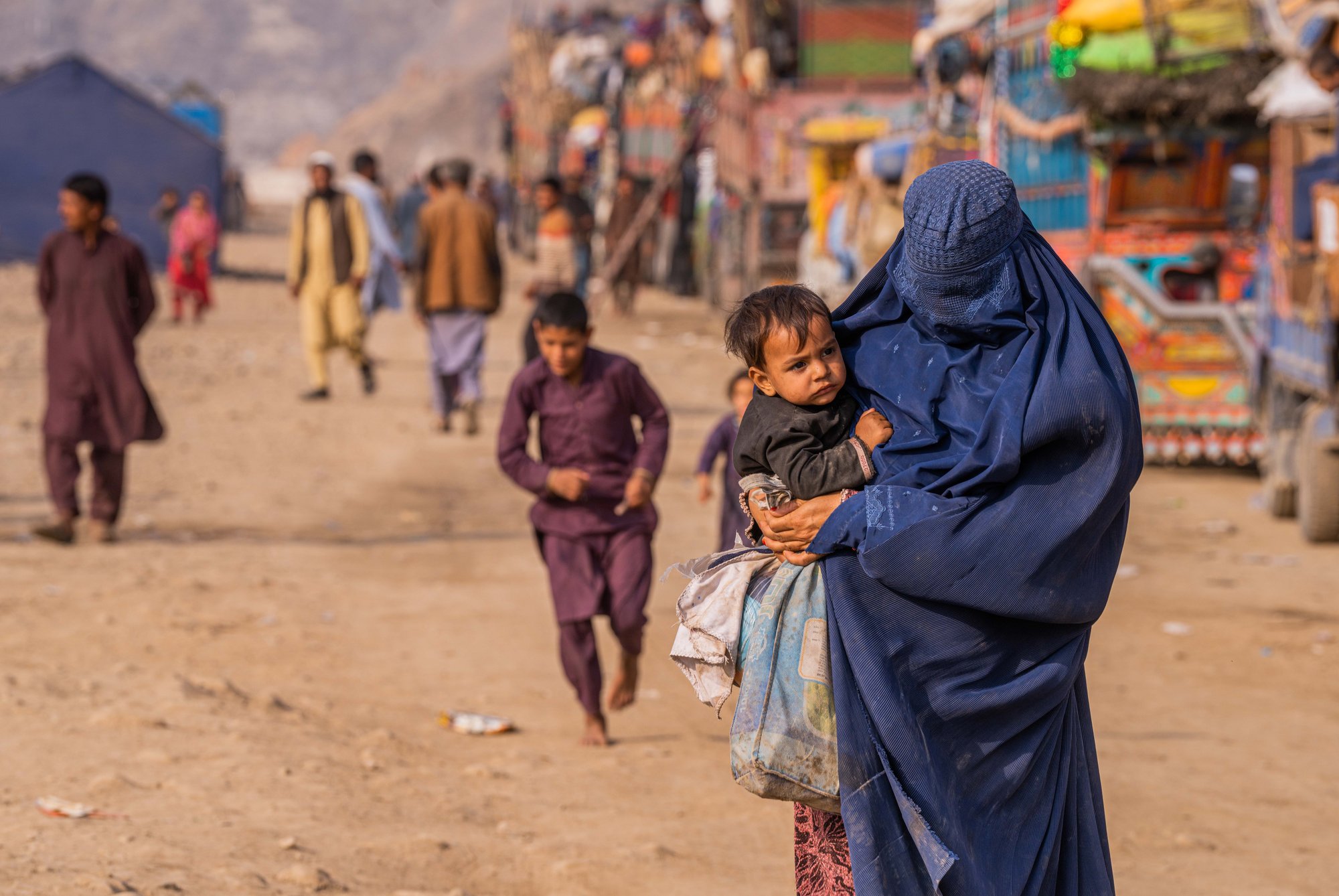 Afghan refugees deported from Pakistan - Torkham border