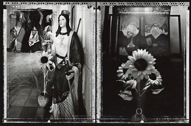 Casa Religiones Populares, Santiago de Cuba, 2002. © Elaine Ling