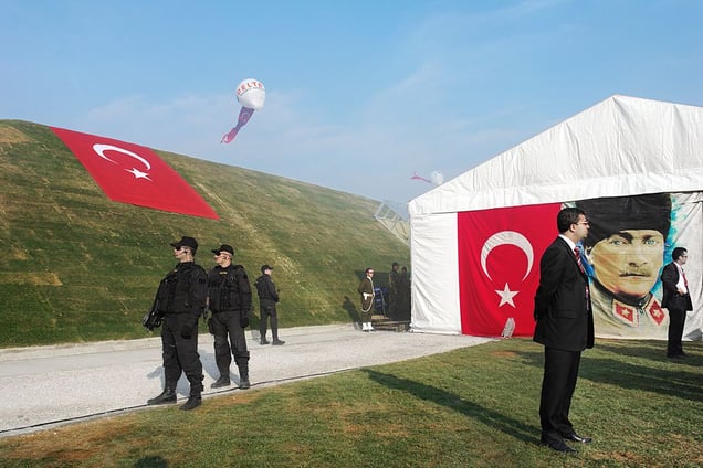 From the series Fault Lines: Turkey East to West © George Georgiou