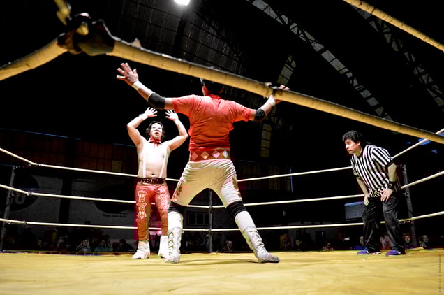 Cholitas Wrestling, 25