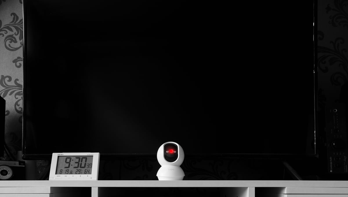 I am looking at you - Home