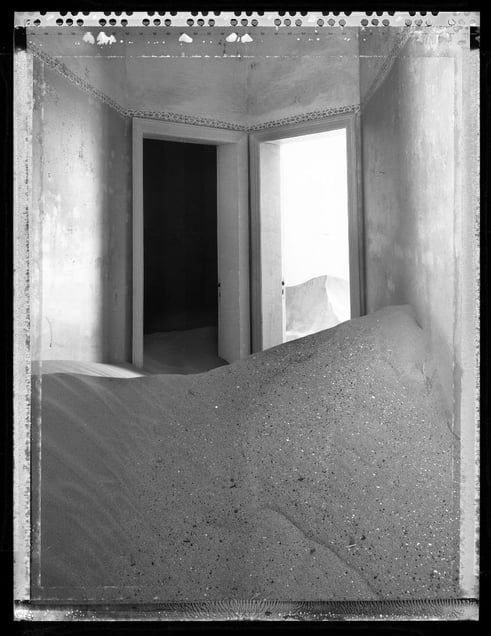 Abandoned: Namib Desert © Elaine Ling