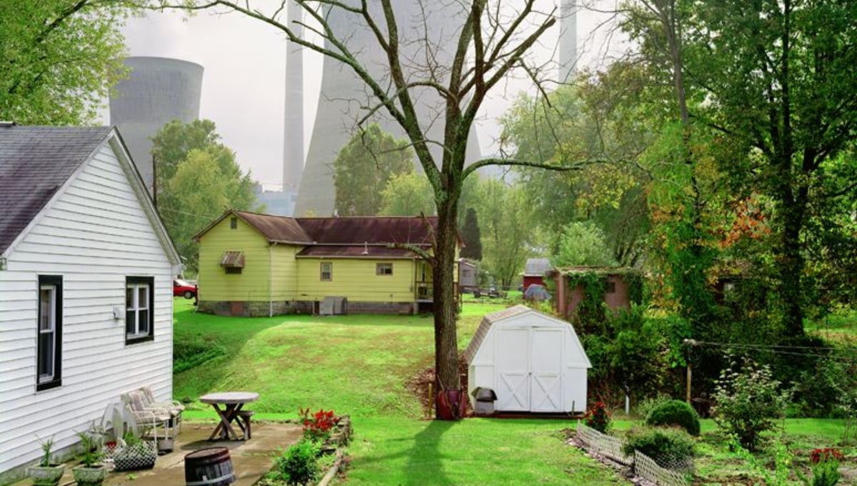 Amos Coal Power Plant, Raymond, West Virginia 2004 
© Black River Productions, Ltd. / Mitch Epstein.
Courtesy of Sikkema Jenkins  Co., New York.
Used with permission. All rights reserved.