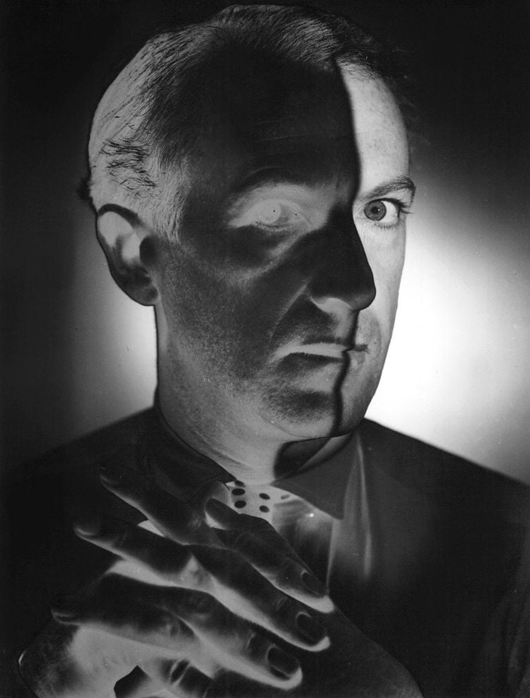 20th Century Photos, Drawing and Montage - Retrospective of