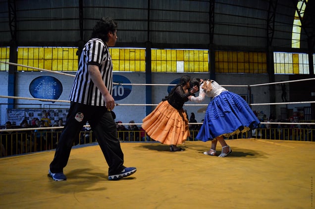 Cholitas Wrestling, 1