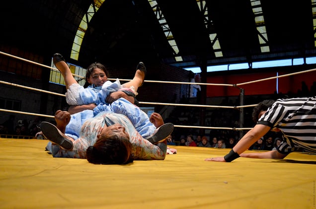 Cholitas Wrestling, 17