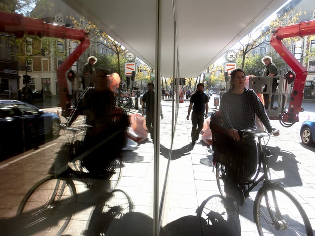 "DOUBLE TROUBLE HELIX" or "THE CHOREOGRAPHY OF CHAOS"