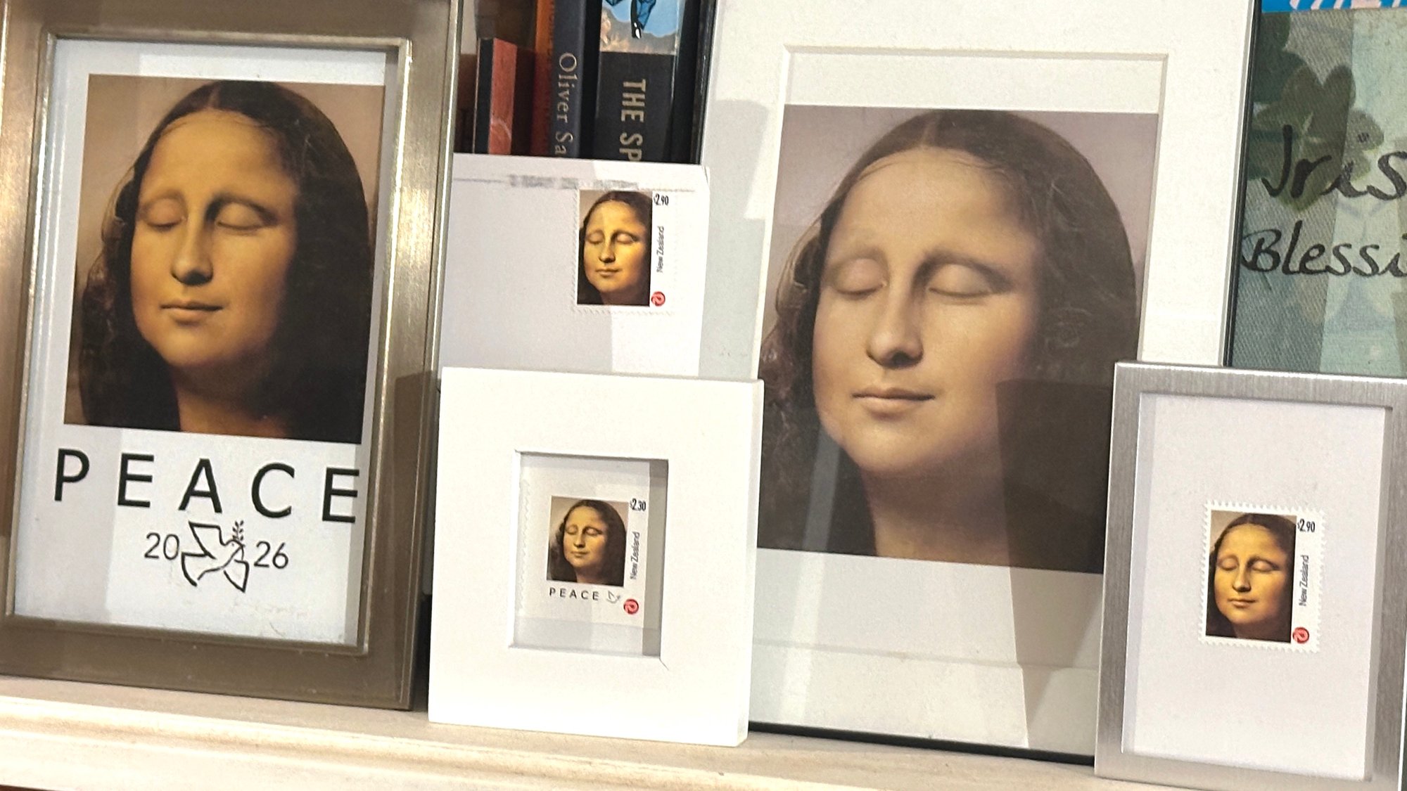 Peace Mona Lisa