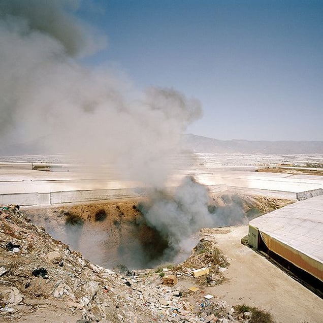 Fire in an illegal dump. La Mojonera, Almerí­a. © Reinaldo Loureiro