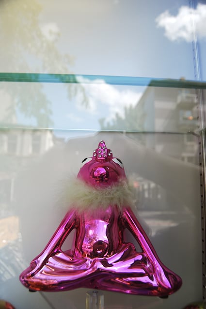 "GURU & GOTTES DÄMMERUNG" oder""MEHR ARMLEUCHTUNG WAGEN!"  "GURU & GOD TWILIGHT ZONE" or "DARE MORE FOOL'S ENLIGHTENMENT! "