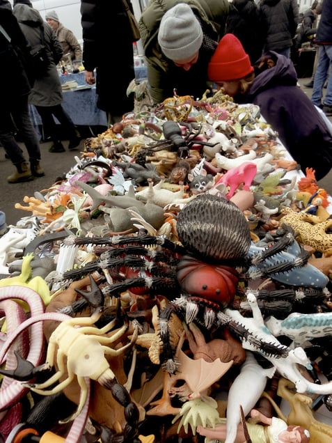 "HARAKIRI HAIKU ORIGINS" or "ALL YOU CAN EAT"