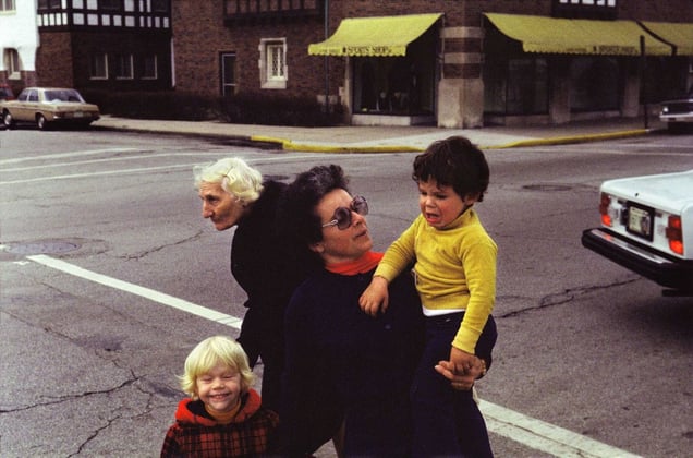 Untitled, Chicago, IL, November, 1977 © Vivian Maier/John Maloof Collection. Courtesy Howard Greenberg Gallery, New York