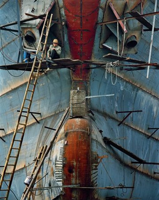 Shipyard #16, Qili Port, Zhejiang Province, 2005 © Edward Burtynsky