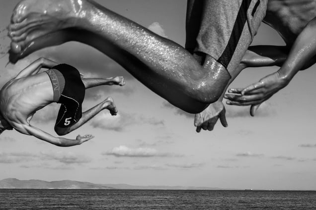 Diving for freedom
