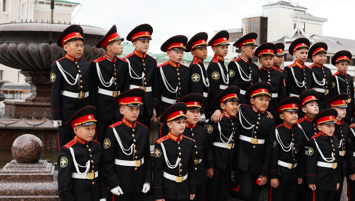 Primary school students gather for a group photo at a patriotism-themed event at Lenin Square in Ulan-Ude, Republic of Buryatia on May 16, 2024.
