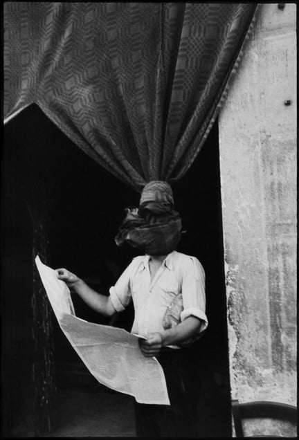 Livorno, Tuscany, Italy, 1933 © Henri Cartier-Bresson/Magnum Photos, courtesy Fondation Henri Cartier-Bresson