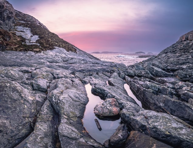 Telavåg, Sorvika Bay, 18:10, Vestland, Norway