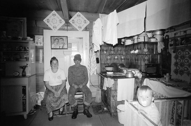Zofia Rydet, Sociological Record, Bialy Dunajec, 1984-1990. People in Interiors cycle © Zofia Augustynska-Martyniak