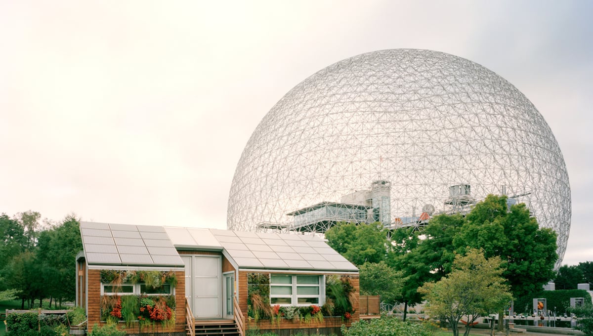 Montréal 1967 World's Fair, "Man and His World," Buckminster Fuller's Geodesic Dome With Solar Experimental House