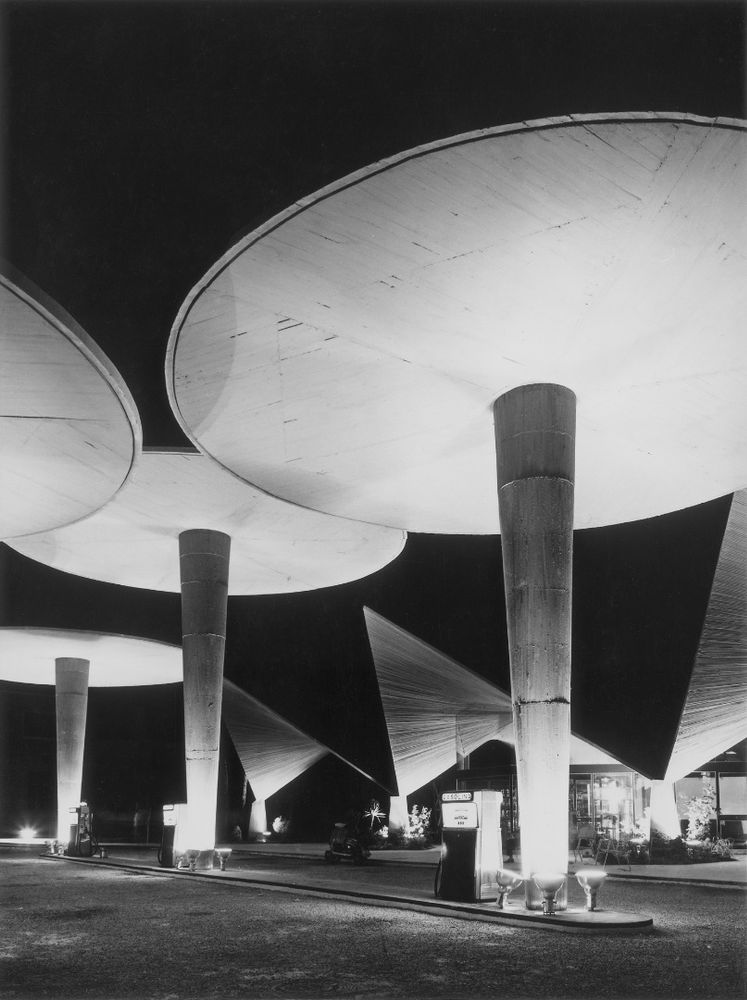 Photography and Architecture in Spain, 1925-1965