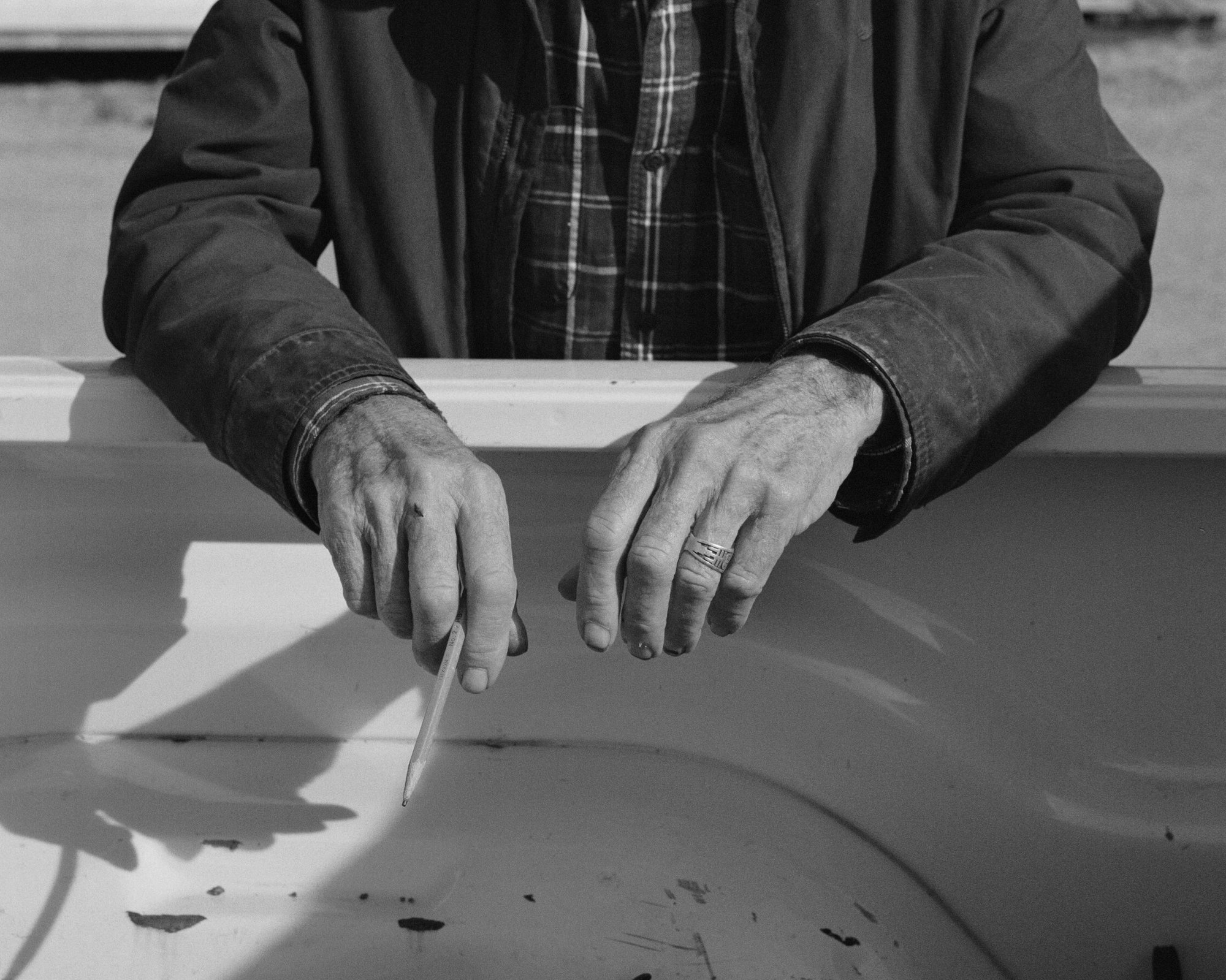 Hands of My Neighbor © Andrea Koesters
