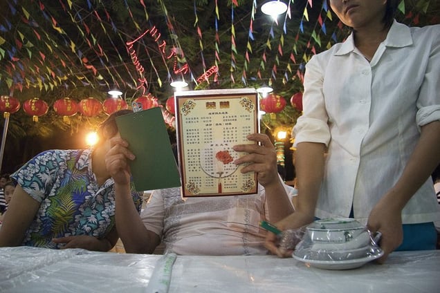 From the series Chinese Tourism Boom, © Markel Redondo. Honorable Mention, Lens Culture International Exposure Awards 2011