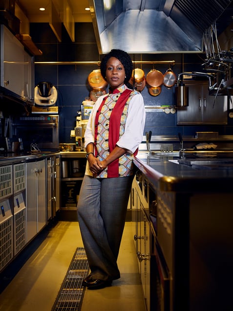 Victoire Bouna Gouloubi, 37 years old, is a Chef native of the Democratic Republic of Congo. 
She was just about twenty years old when she first arrived in Italy to study Law however, after not long she decided to dedicate her-self to her passion: cooking. 
She studied at length the Italian cuisine nonetheless, her interest for this profession began in Africa: “ I was the eighth of nineteen siblings, everyday my sisters and I took turns to cook for the whole family.
In Africa my passion was born, in Italy it became my profession”. 
Currently she works and lives in Milan where she is able to express her-self through the flavours of the Italian culinary culture while always staying true to the scents of her land, Africa.
