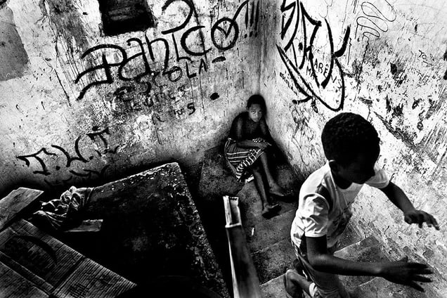 © Sebastian Liste, from the series Salvador de Bahia, Brazil.  Honorable Mention, LensCulture International Exposure Awards 2010