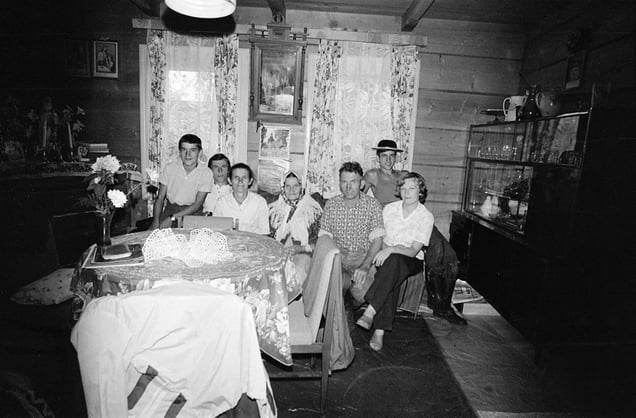 Zofia Rydet, Sociological Record, Podhale, Klikuszowa, 1978. People in Interiors cycle © Zofia Augustynska-Martyniak
