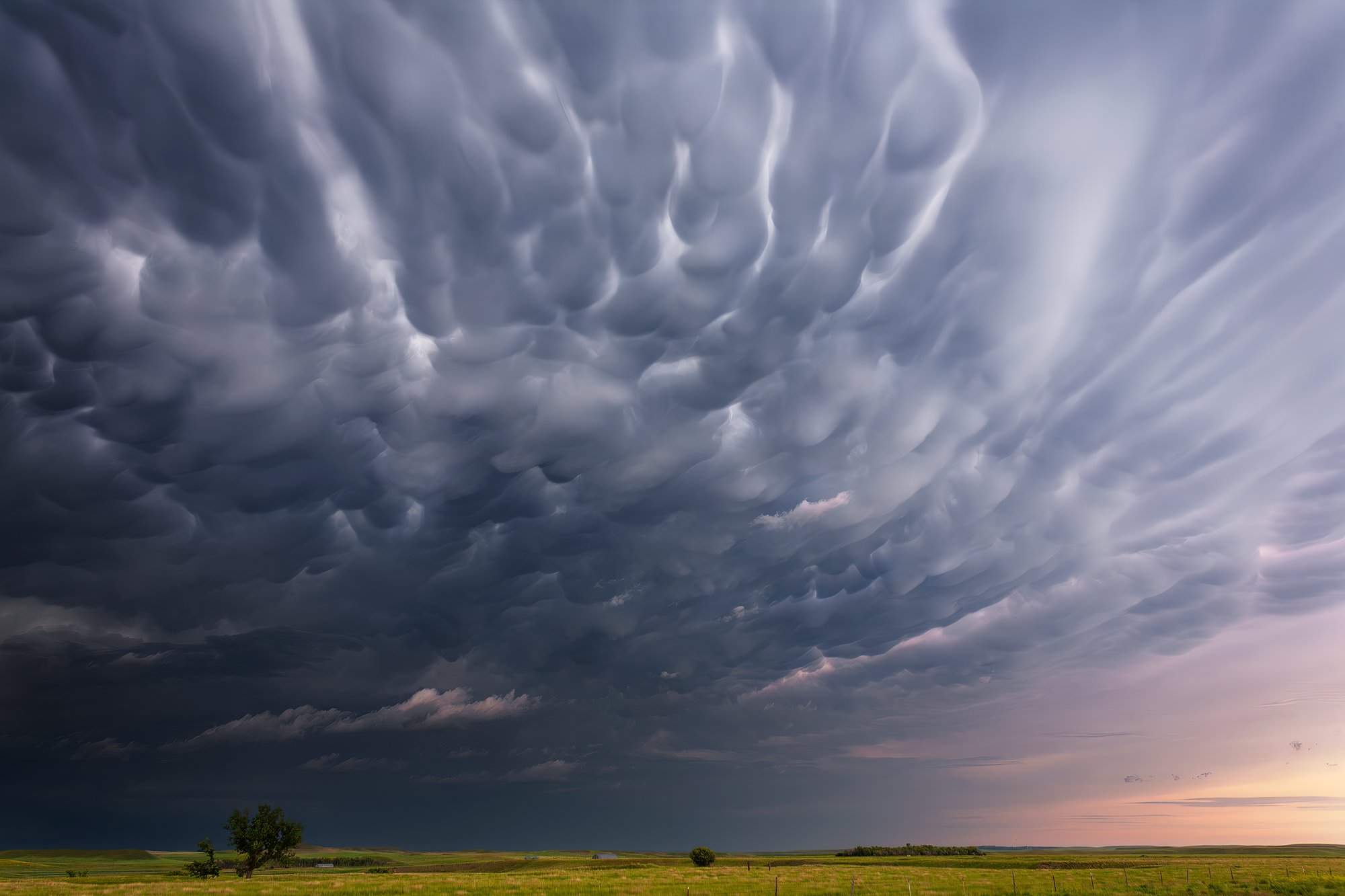 Mammatus Clouds IV - Nebraska, USA, June 2008 © Camille Seaman