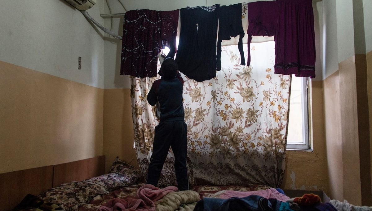 17/12/14 -- Sulaimaniyah, Iraq -- Daham Faiaq 12, yo. refugee from Kobane, Syrian Kurdistan. He lives in Babusi Hotel with his family. Daham and his father work on the streets as shoeshiners.