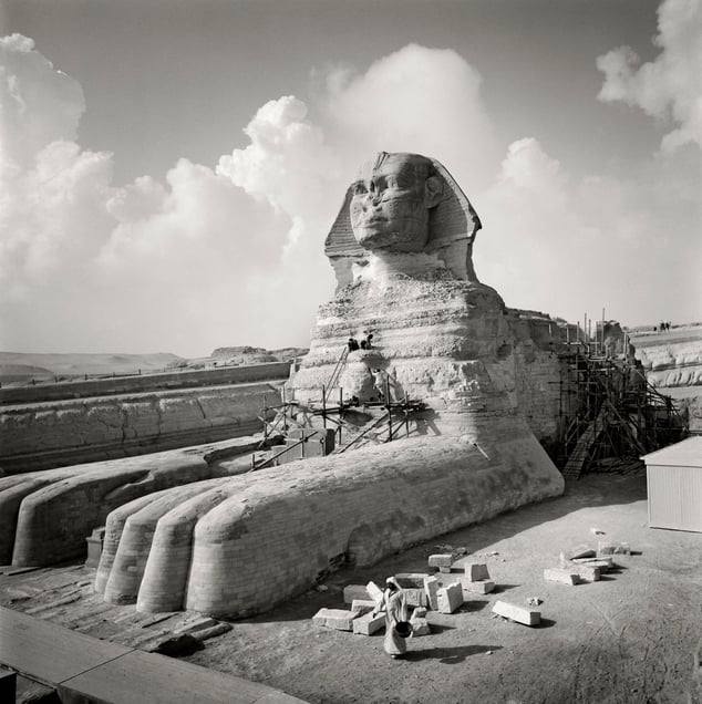 Renovation of The Sphinx by Dr Mahmoud Mabrouk, 10 November 1997. Courtesy of the artist and Torch Gallery, Amsterdam.