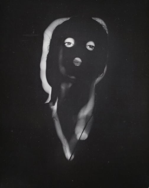 Untitled, New York, 1944. Gelatin silver print. Vintage print. Collection Henry Blumenfeld © The Estate of Erwin Blumenfeld