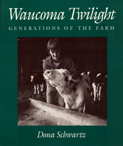 WAUCOMA TWILIGHT PB (Smithsonian Series in Ethnographic Inquiry)