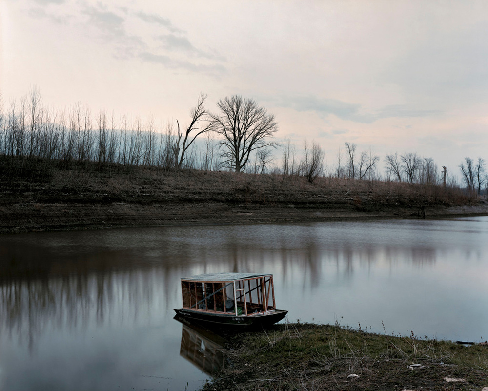 Gathered Leaves - Retrospective exhibition of Alec Soth | LensCulture