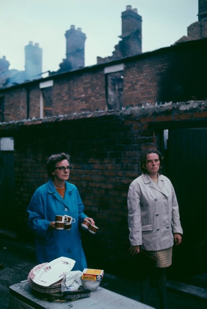 Northern Ireland, 1970s © Akihiko Okamura/Courtesy of the Estate of Akihiko Okamura, Hakodate, Japan