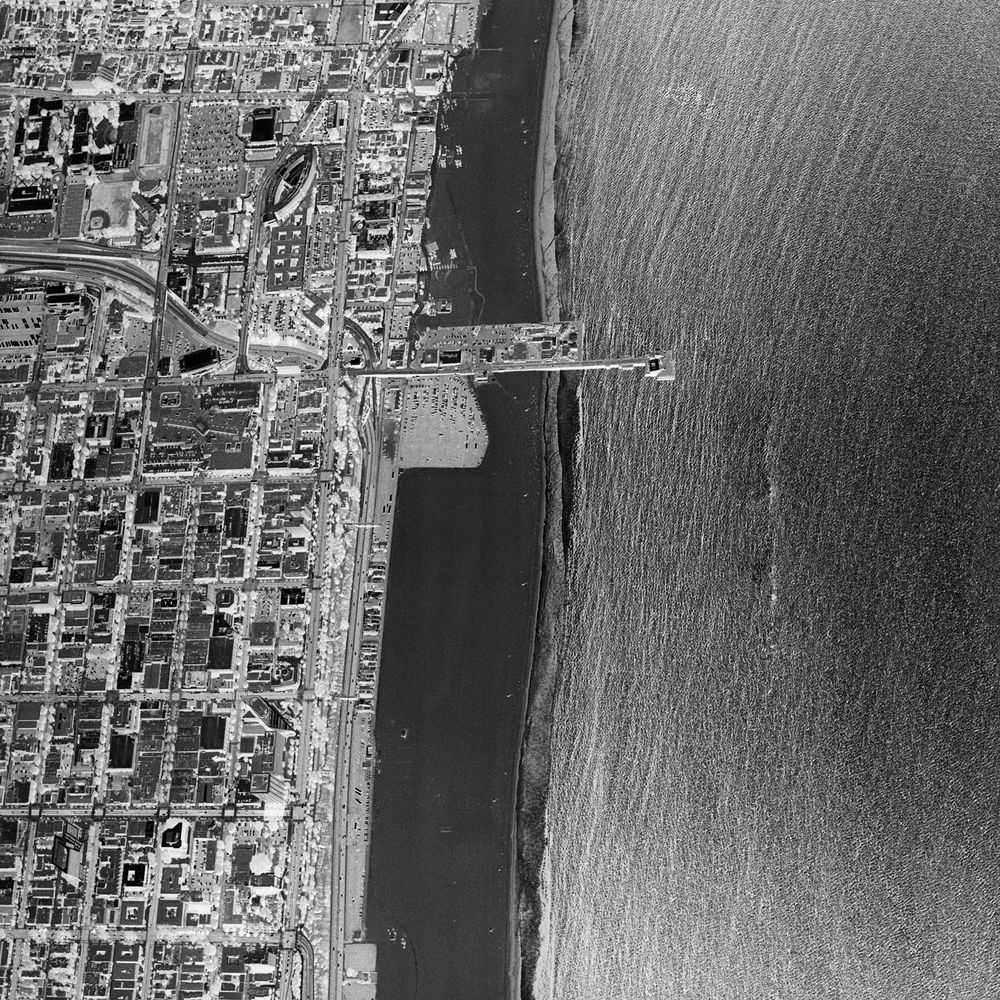 OBLIVION　David Maisel　デイビット・マイゼル Oblivion - Photographs and text by David Maisel | LensCulture