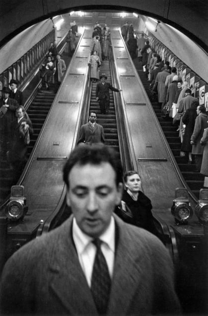 London. Baker Street underground station. 1958-1959. © Sergio Larrain/Magnum Photos