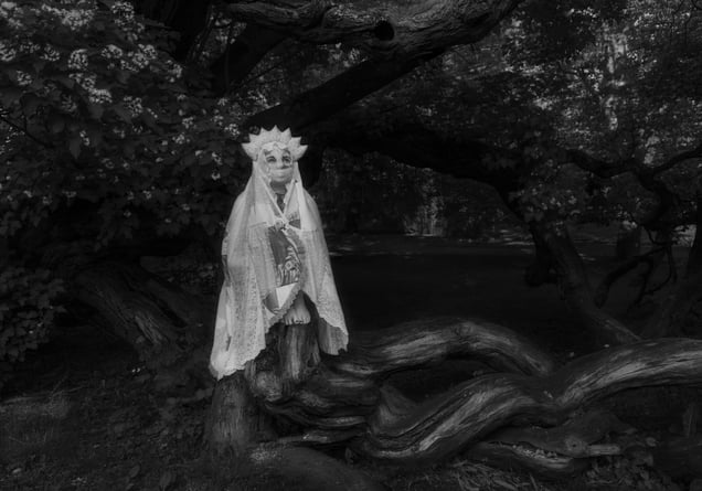 Weaving Spells (Maiden)