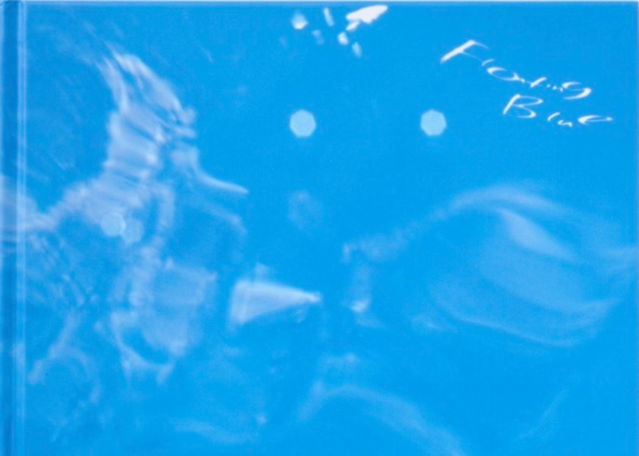 Floatig blue