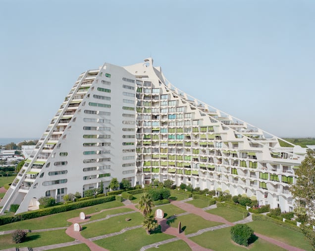 “La Grande Pyramide” – Quartier du Port de La Grande Motte – 2020
Architect - Jean Balladur