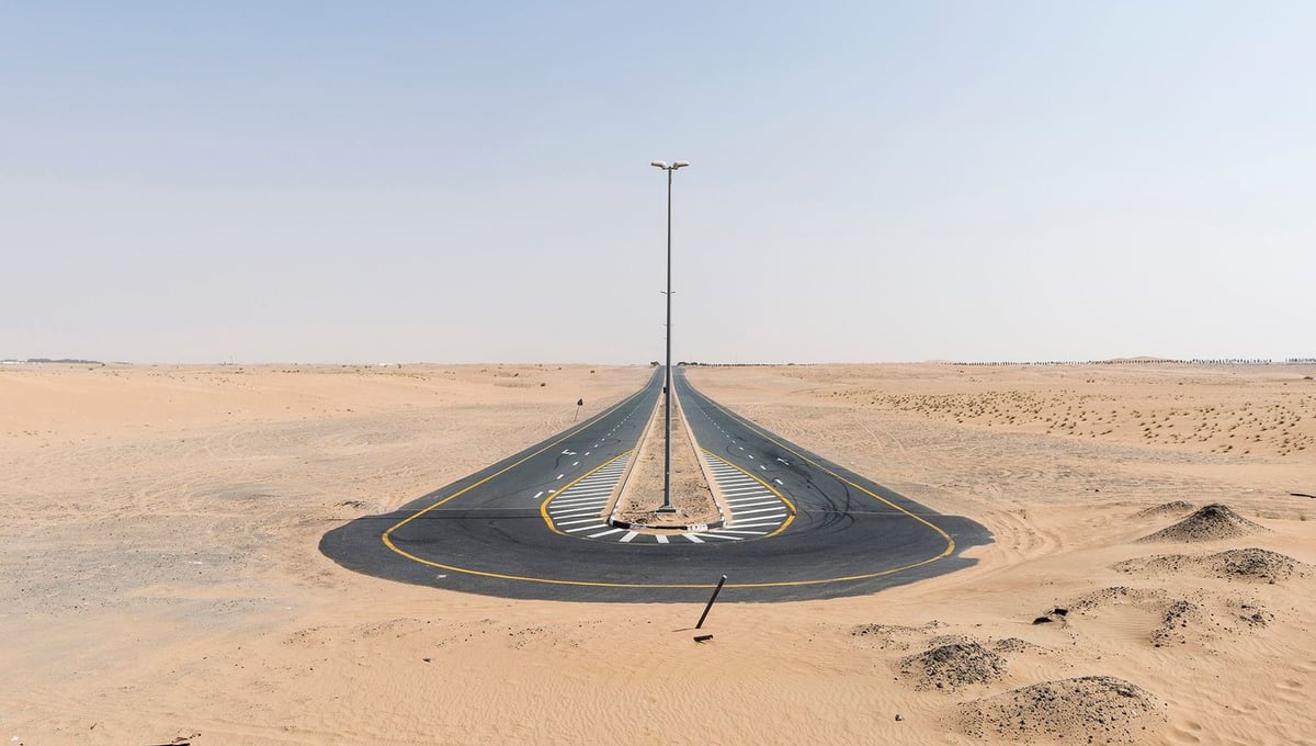 Desert Road, Dubai, September 2016