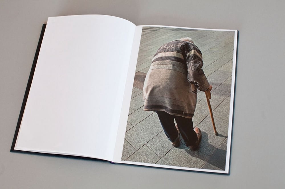Photobook review: i - Photographs by Eamonn Doyle | LensCulture
