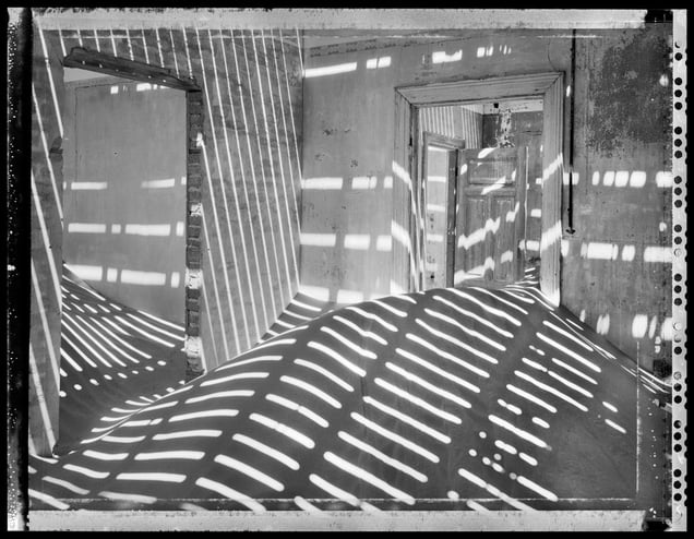 Abandoned: Namib Desert © Elaine Ling