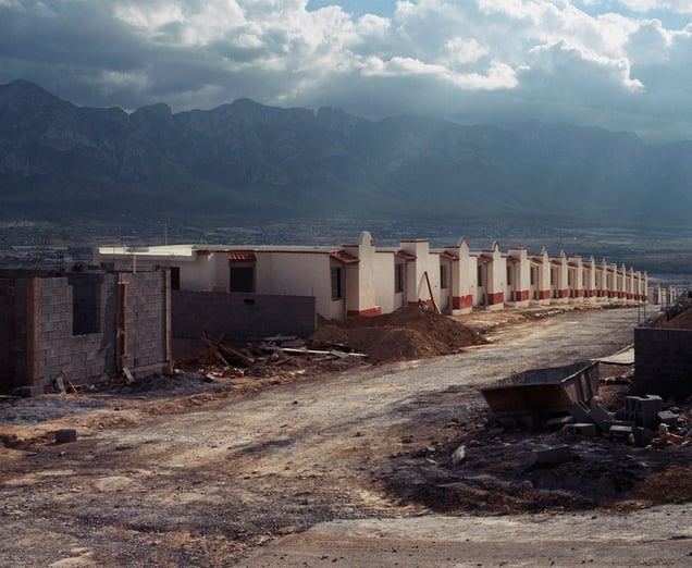 From the book, Suburbia Mexicana © Alejandro Cartagena